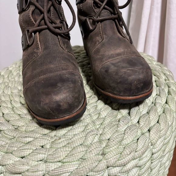 Sorel Joan of Arctic Rustic Brown Leather Lace Up Hidden Wedge Mid Boots - Picture 4 of 11